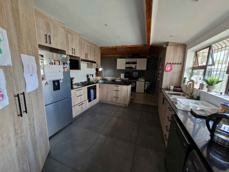 2 Bedroom Property for Sale in Groenvallei Western Cape